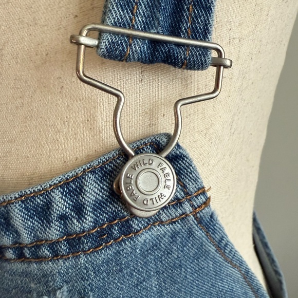 Wild Fable Distressed Denim Overall Shorts – Size M - Picture 7 of 9